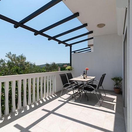 Kaštel Novi Apartments Dobrila מראה חיצוני תמונה