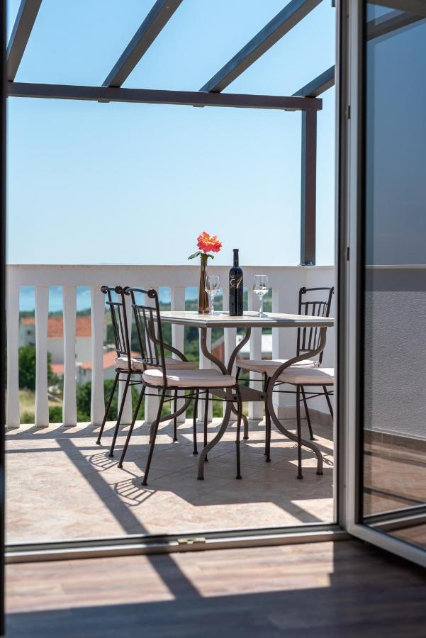 Kaštel Novi Apartments Dobrila מראה חיצוני תמונה